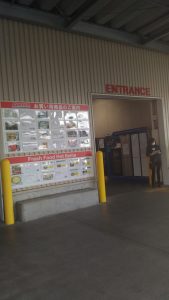 コストコ座間　店内入口